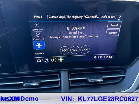 Used 2024 Chevrolet Trax RS w/ Sunroof Package image 37