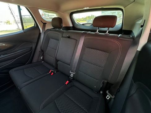 Used 2020 GMC Terrain SLE w/ Elevation Edition image 30