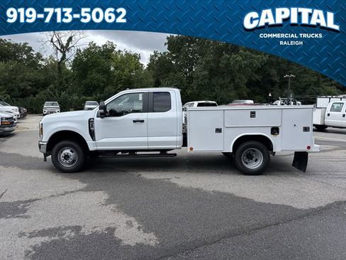 New 2025 Ford F350 XL w/ XL Chrome Package image 5