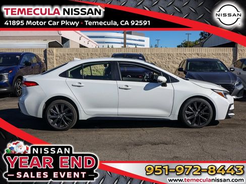 Used 2024 Toyota Corolla SE image 3