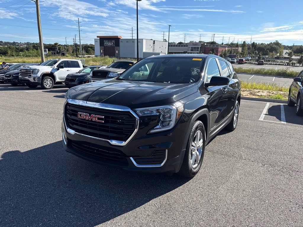Used 2024 GMC Terrain SLE FWD image 5