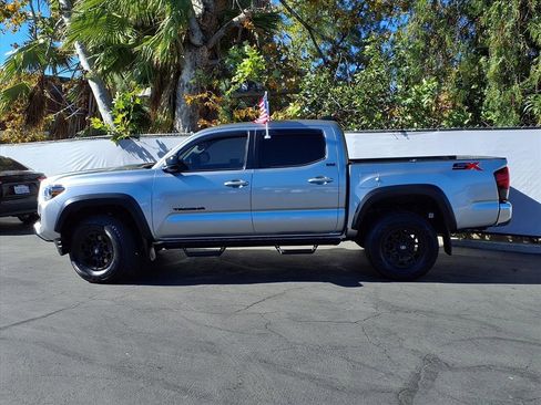 Certified 2023 Toyota Tacoma SR5 image 3