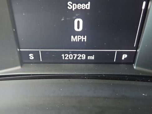 Used 2018 Chevrolet Equinox LS w/ LPO, Floor Liner Package FWD image 16