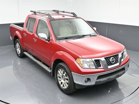 Used 2012 Nissan Frontier SL image 22