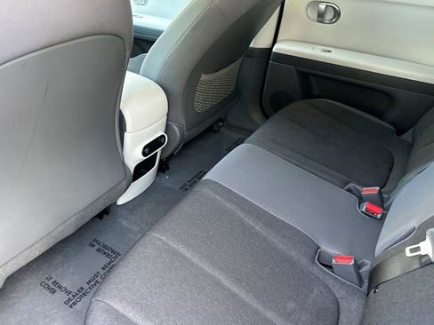 Used 2024 Hyundai Ioniq 5 SEL image 13