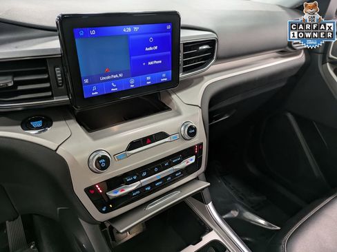 Used 2023 Ford Explorer XLT w/ Equipment Group 202A AWD/4WD image 11