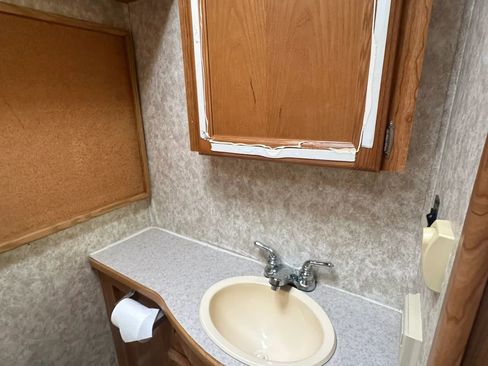 Used 2006 Ford E-450 and Econoline 450 RWD image 12