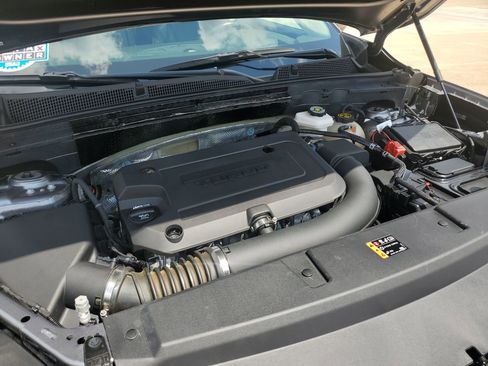 Certified 2022 Buick Envision Avenir w/ Technology Package II image 37