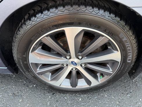 Used 2015 Subaru Legacy 2.5i Limited AWD/4WD image 10