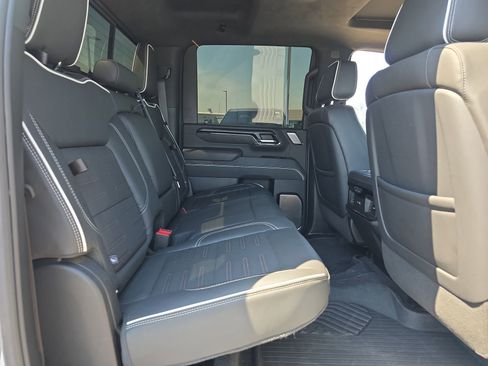 Used 2024 GMC Sierra 2500 AT4X w/ AT4X AEV Edition AWD/4WD image 15
