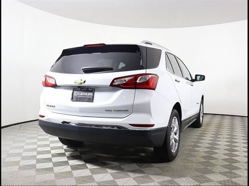 Used 2021 Chevrolet Equinox Premier AWD/4WD image 5