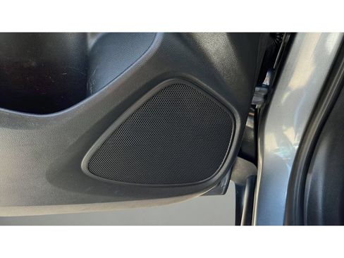 Certified 2022 Buick Encore GX Preferred w/ Cold Weather Comfort Package AWD/4WD image 27