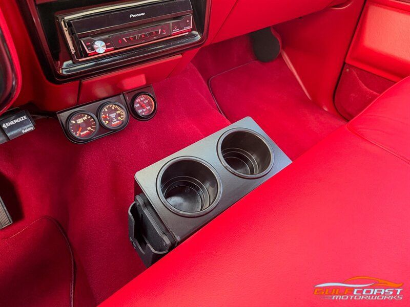 Used 1987 Ford F350 2WD Regular Cab image 17