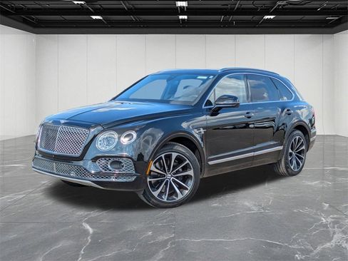 Used 2018 Bentley Bentayga image 1