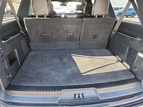 Used 2021 Ford Expedition Max Limited image 27
