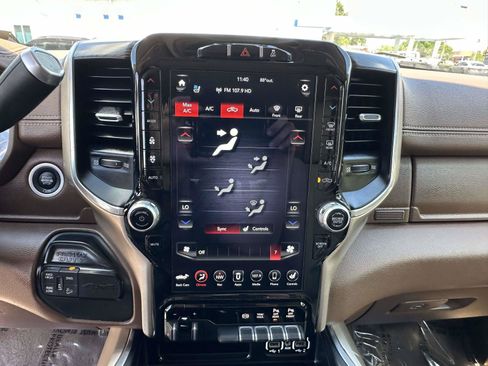 Used 2021 RAM 2500 Laramie AWD/4WD image 10