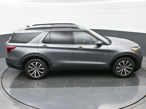 Used 2022 Ford Explorer ST-Line image 37
