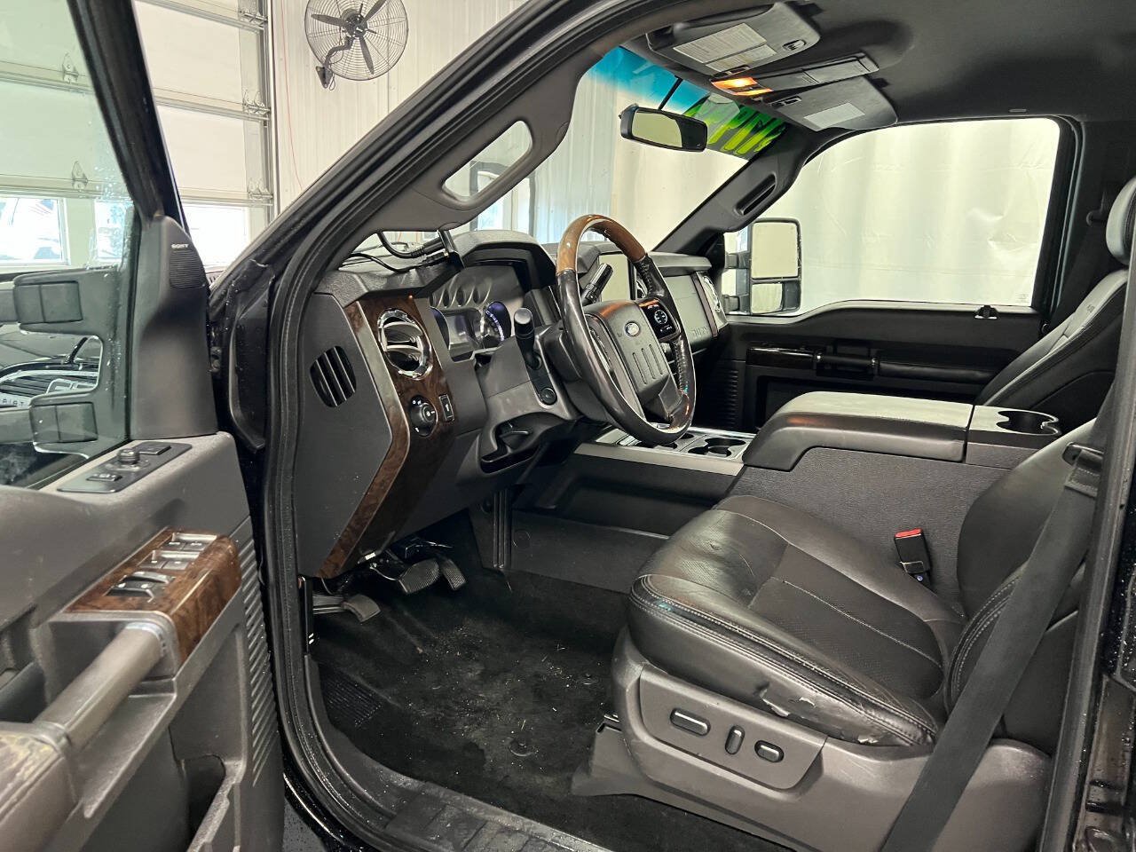 Used 2016 Ford F350 Platinum AWD/4WD image 7