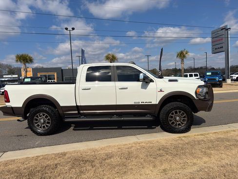 Used 2022 RAM 2500 Limited image 3