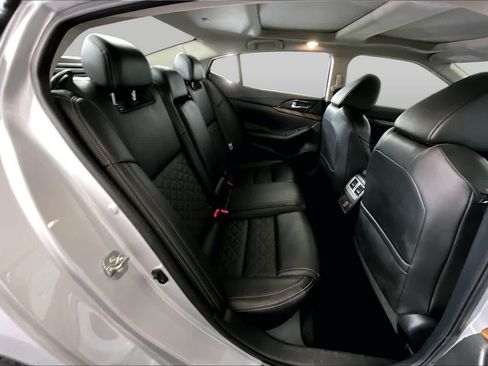 Used 2018 Nissan Maxima Platinum FWD image 20