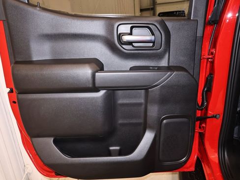 Used 2026 Chevrolet Silverado 1500 Custom Trail Boss AWD/4WD image 14