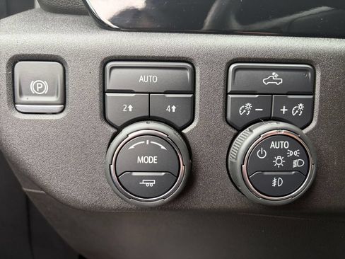 Used 2025 Chevrolet Silverado 1500 RST w/ Protection Package AWD/4WD image 15