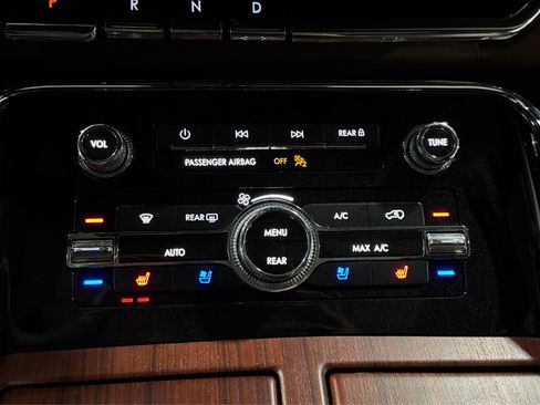 Used 2022 Lincoln Navigator Reserve image 35