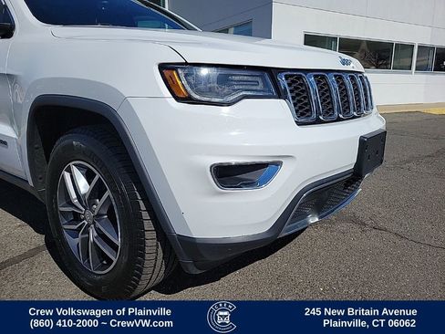 Used 2017 Jeep Grand Cherokee Limited w/ Luxury Group II image 25