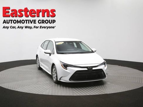 Used 2025 Toyota Corolla LE FWD image 49