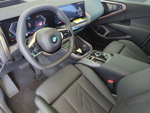 Used 2025 BMW X3 xDrive30i w/ Premium Package image 9