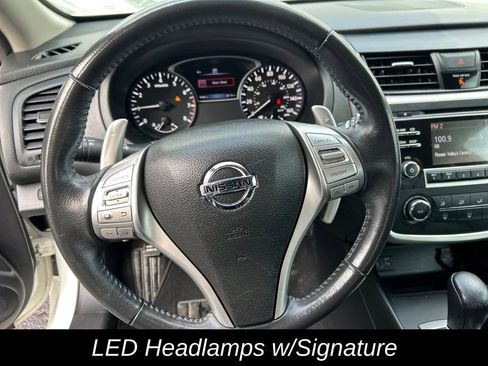 Used 2017 Nissan Altima 2.5 SR w/ Midnight Edition Package image 16