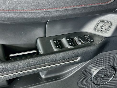 Used 2024 Ford Expedition Limited AWD/4WD image 15