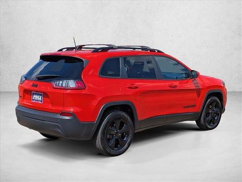 Used 2021 Jeep Cherokee Latitude Plus AWD/4WD image 5