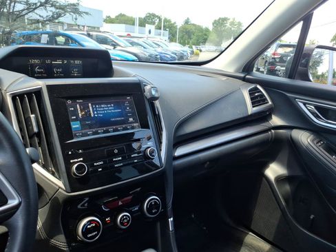 Used 2020 Subaru Forester Premium AWD/4WD image 24