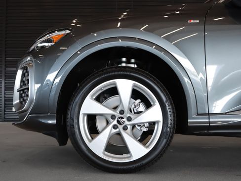 New 2026 Audi Q5 Premium Plus AWD/4WD image 3
