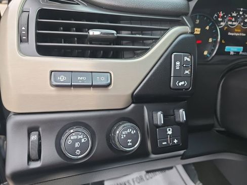 Used 2017 GMC Yukon Denali w/ Open Road Package image 13