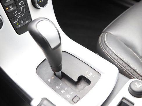 Used 2012 Volvo C70 T5 image 24