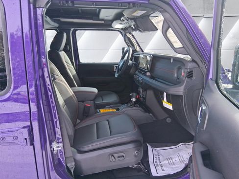 New 2026 Jeep Wrangler Unlimited Rubicon w/ Technology Group image 16