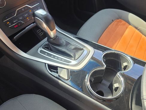 Used 2018 Ford Edge SEL w/ Equipment Group 201A image 9