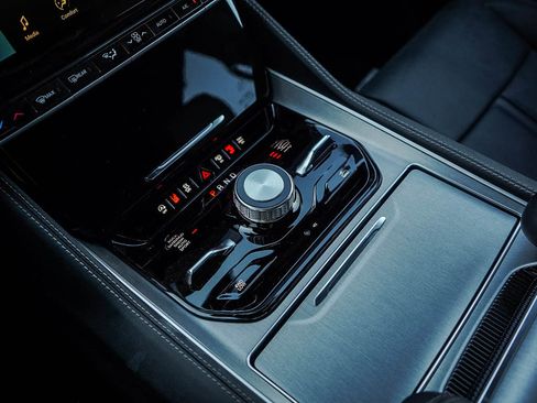 New 2026 Jeep Grand Wagoneer Limited image 28