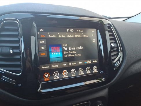 Used 2019 Jeep Compass Limited image 18