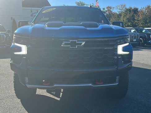 Certified 2022 Chevrolet Silverado 1500 ZR2 w/ Technology Package image 2