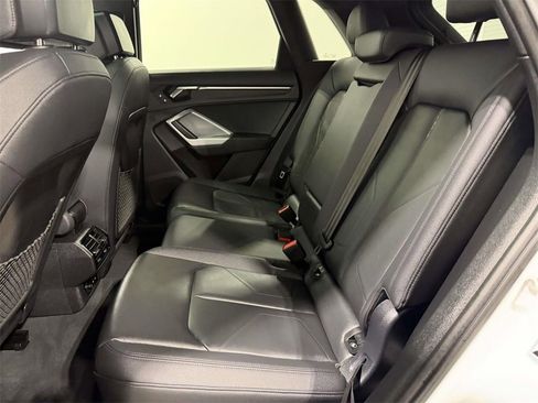 Used 2025 Audi Q3 2.0T Premium image 14