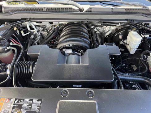 Used 2018 Cadillac Escalade Platinum AWD/4WD image 8