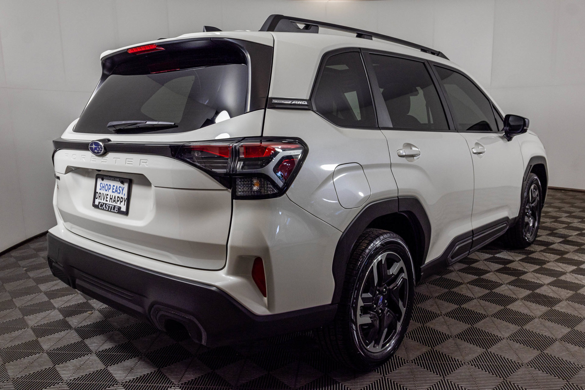Used 2025 Subaru Forester Limited AWD/4WD image 18