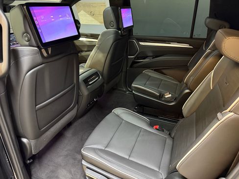 New 2025 Cadillac Escalade ESV Premium Luxury w/ Touring Package image 48