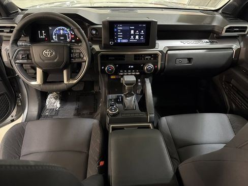 Used 2024 Toyota Tacoma SR5 AWD/4WD image 13