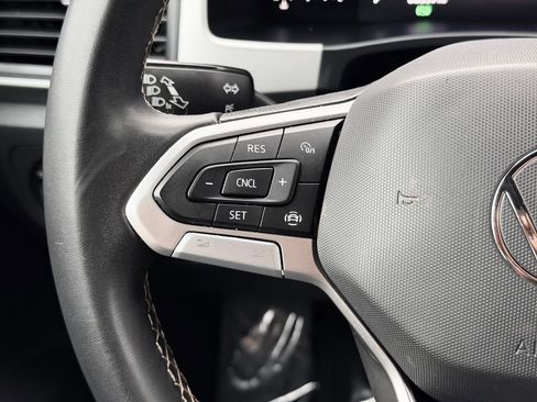 Used 2023 Volkswagen Atlas Cross Sport SE image 13