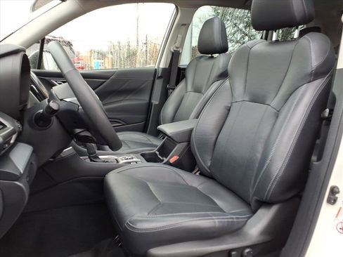 Used 2020 Subaru Forester Limited image 14