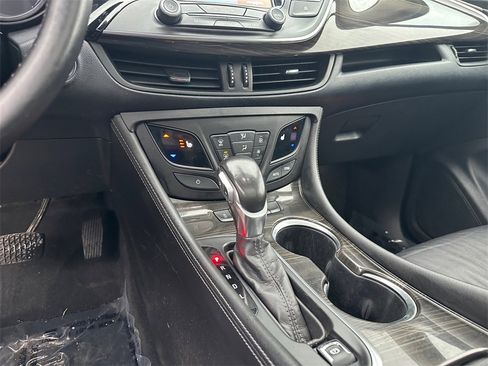 Used 2020 Buick Envision Essence image 21